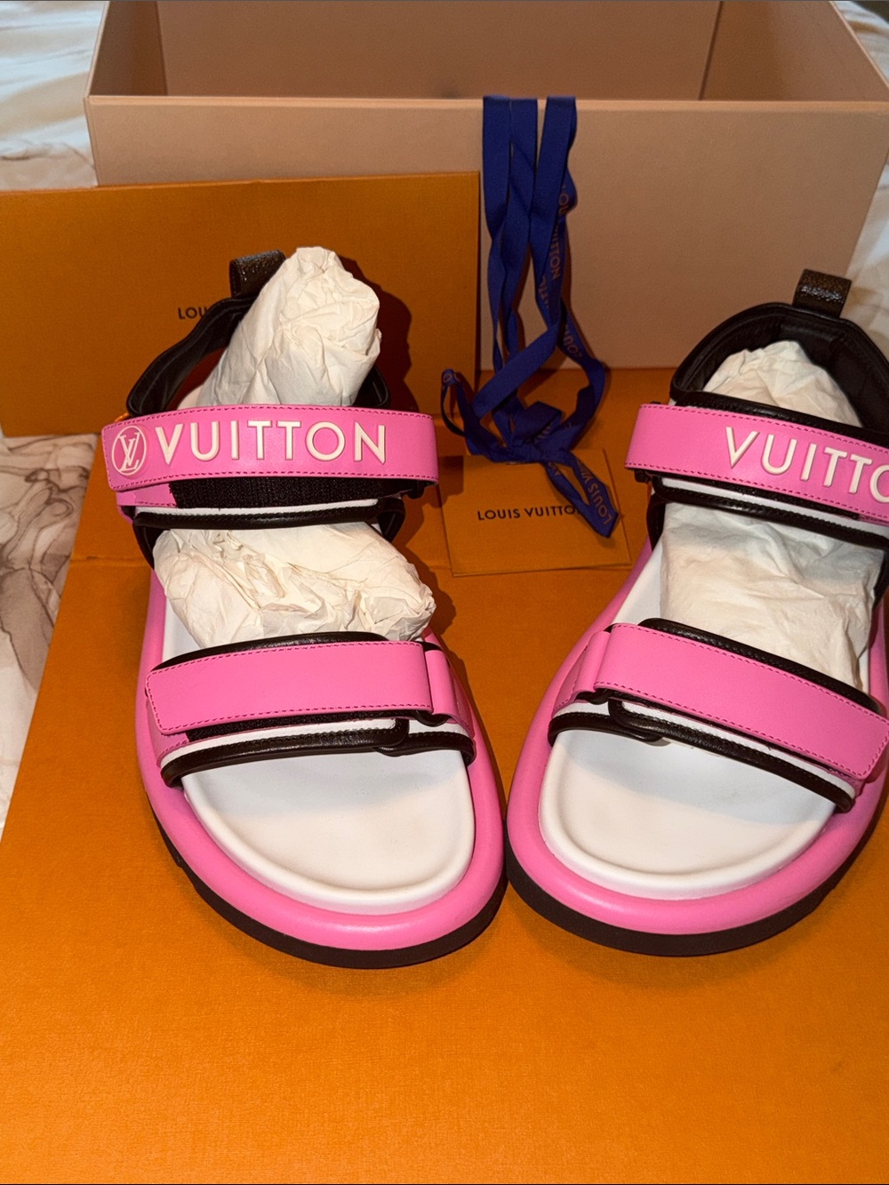 Louis Vuitton Shoes| Louis Vuitton Pool Pillow Comfort Flat Sandals Pink| 40 - Picture 9 of 10